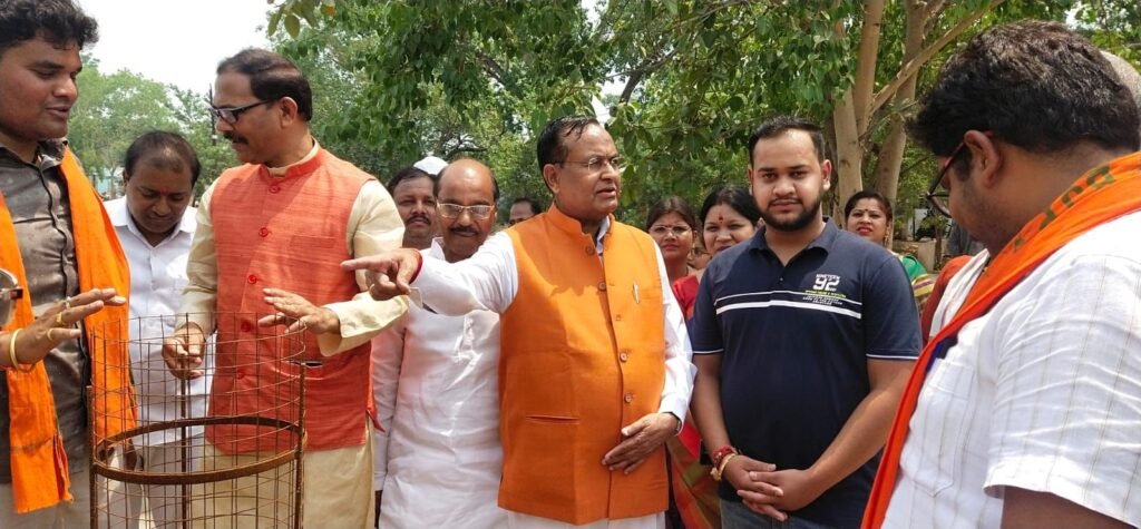 पूर्व विधानसभा अध्यक्ष गौरीशंकर अग्रवाल ने कार्यकर्ताओं के साथ मनाया बाबासाहेब डॉ भीमराव अंबेडकर की जयंती .. Kshiti Technologies पूर्व विधानसभा अध्यक्ष गौरीशंकर अग्रवाल ने कार्यकर्ताओं के साथ मनाया बाबासाहेब डॉ भीमराव अंबेडकर की जयंती .. Kshiti Technologies