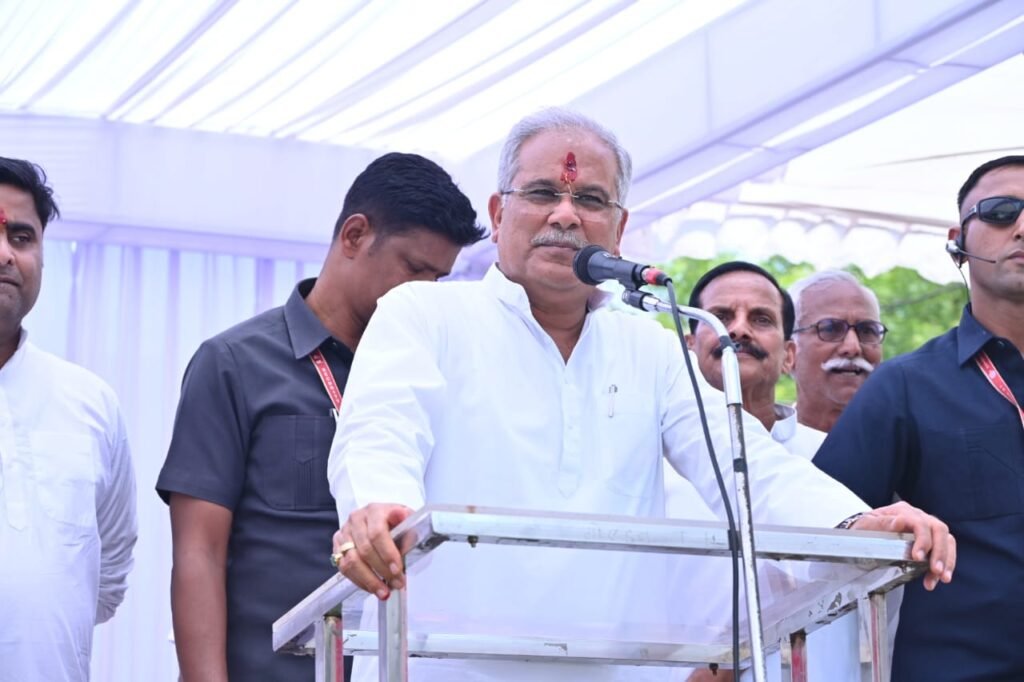 मुख्यमंत्री श्री बघेल ने पूर्व विधायक स्व. लक्ष्मण सतपथी के प्रेरक व्यक्तित्व को किया चिरस्थायी .. Kshiti Technologies मुख्यमंत्री श्री बघेल ने पूर्व विधायक स्व. लक्ष्मण सतपथी के प्रेरक व्यक्तित्व को किया चिरस्थायी .. Kshiti Technologies
