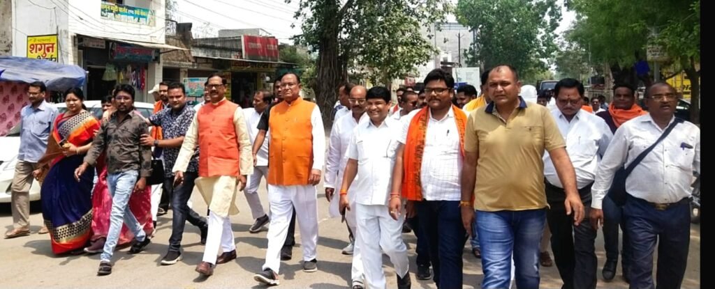 पूर्व विधानसभा अध्यक्ष गौरीशंकर अग्रवाल ने कार्यकर्ताओं के साथ मनाया बाबासाहेब डॉ भीमराव अंबेडकर की जयंती .. Kshiti Technologies पूर्व विधानसभा अध्यक्ष गौरीशंकर अग्रवाल ने कार्यकर्ताओं के साथ मनाया बाबासाहेब डॉ भीमराव अंबेडकर की जयंती .. Kshiti Technologies