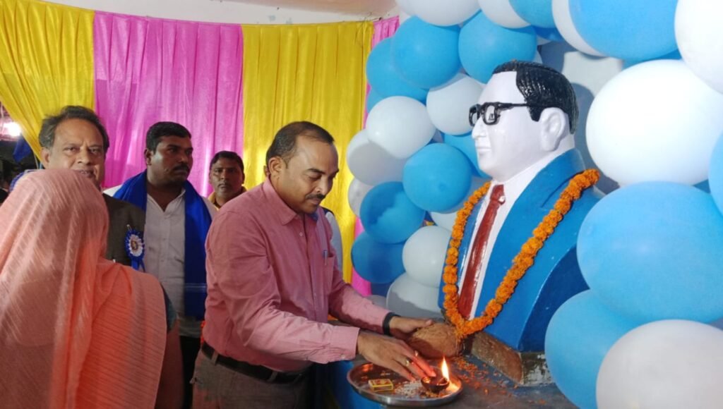 ग्राम जाजंग में अंबेडकर जयंती पर लोककला गीत संगीत और नृत्य का अनूठा समागम .. Kshiti Technologies ग्राम जाजंग में अंबेडकर जयंती पर लोककला गीत संगीत और नृत्य का अनूठा समागम .. Kshiti Technologies