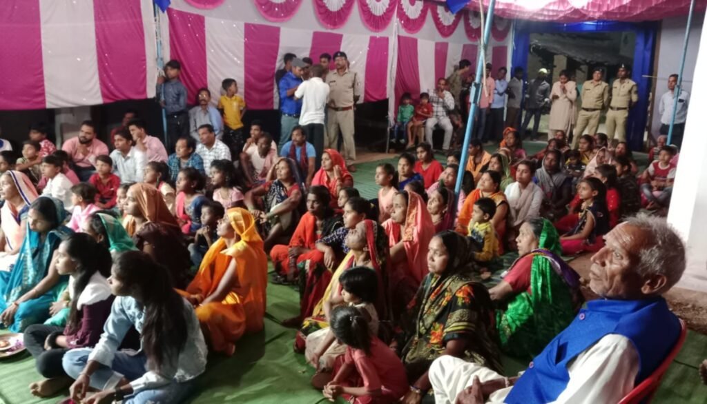 ग्राम जाजंग में अंबेडकर जयंती पर लोककला गीत संगीत और नृत्य का अनूठा समागम .. Kshiti Technologies ग्राम जाजंग में अंबेडकर जयंती पर लोककला गीत संगीत और नृत्य का अनूठा समागम .. Kshiti Technologies