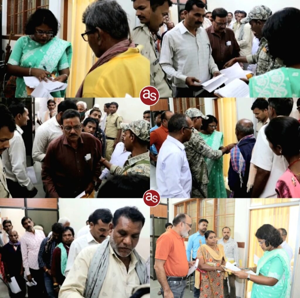 कलेक्टर नूपुर राशि पन्ना ने जनदर्शन में सुनी आम जनता की समस्याएं .. Kshiti Technologies कलेक्टर नूपुर राशि पन्ना ने जनदर्शन में सुनी आम जनता की समस्याएं .. Kshiti Technologies