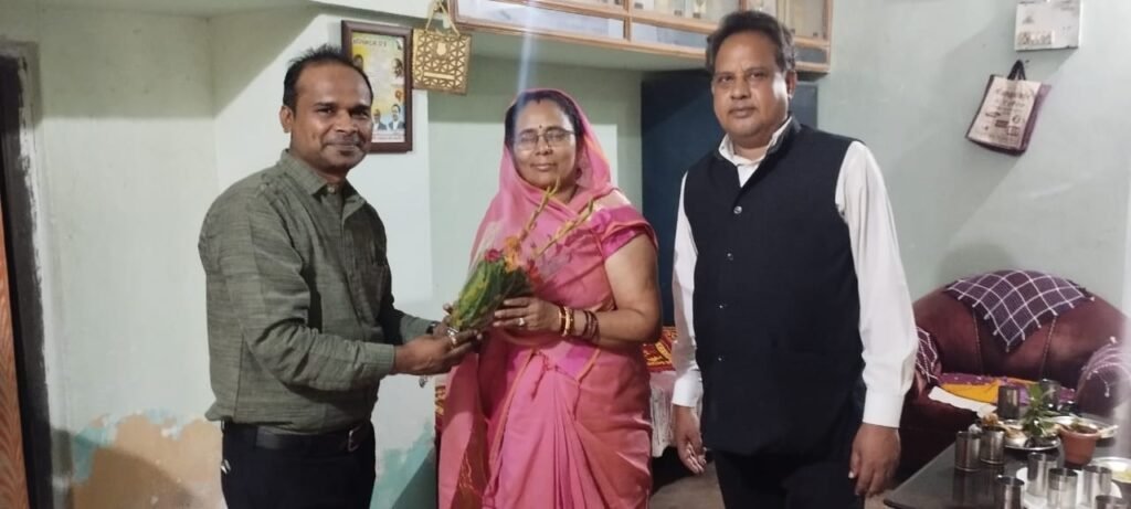 समाज में कुछ कर गुजरने की इच्छा शक्ति व आत्मनिर्भरता के भाव ने पद्मश्री के सम्मान तक पहुंचाया…पद्मश्री फुलवासन .. Kshiti Technologies समाज में कुछ कर गुजरने की इच्छा शक्ति व आत्मनिर्भरता के भाव ने पद्मश्री के सम्मान तक पहुंचाया…पद्मश्री फुलवासन .. Kshiti Technologies