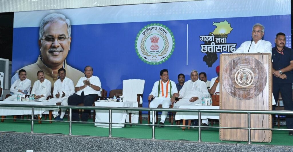 मुख्यमंत्री निवास में रात्रि भोज आरंभ .. Kshiti Technologies मुख्यमंत्री निवास में रात्रि भोज आरंभ .. Kshiti Technologies