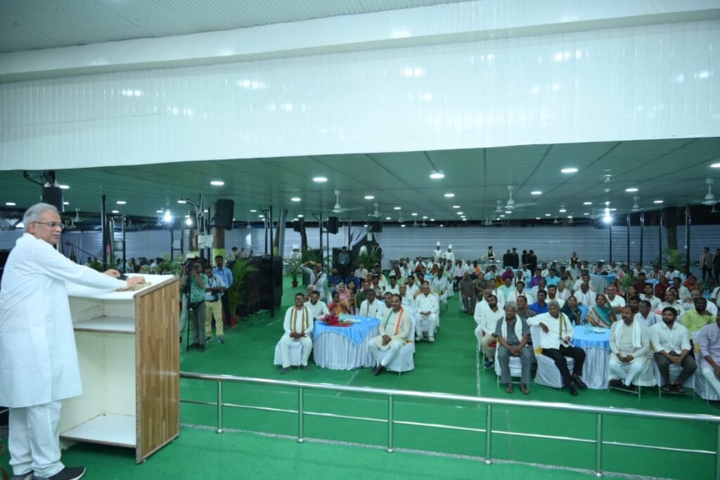 मुख्यमंत्री निवास में रात्रि भोज आरंभ .. Kshiti Technologies मुख्यमंत्री निवास में रात्रि भोज आरंभ .. Kshiti Technologies