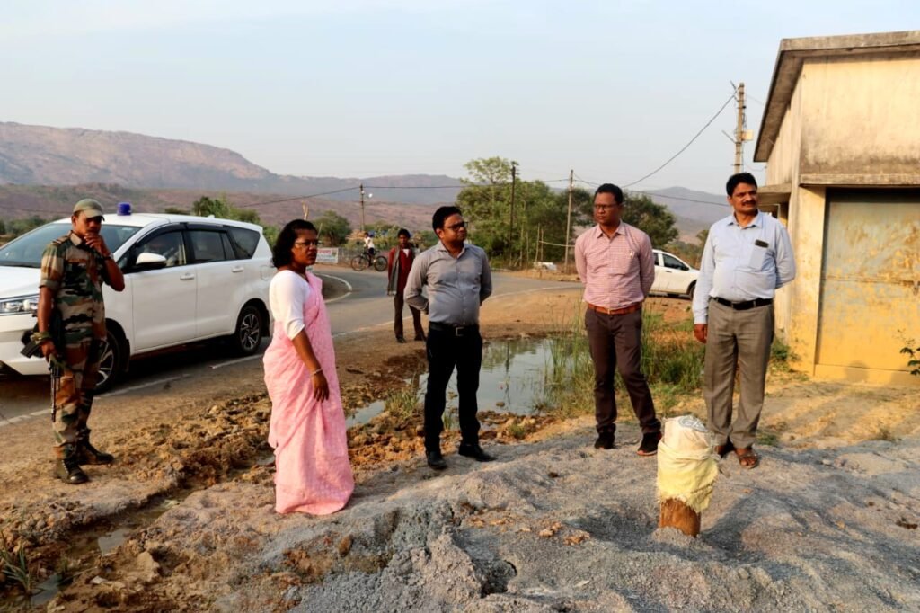 कलेक्टर नूपुर राशि पन्ना ने स्वास्थ्य विभाग के नवनिर्मित और निर्माणाधीन भवनों का किया निरीक्षण .. Kshiti Technologies कलेक्टर नूपुर राशि पन्ना ने स्वास्थ्य विभाग के नवनिर्मित और निर्माणाधीन भवनों का किया निरीक्षण .. Kshiti Technologies