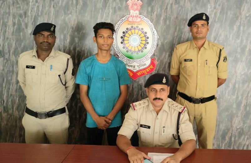 अश्लिल विडियो वायरल करने वाला आरोपी को सक्ती पुलिस ने किया गिरफ्तार .. Kshiti Technologies अश्लिल विडियो वायरल करने वाला आरोपी को सक्ती पुलिस ने किया गिरफ्तार .. Kshiti Technologies