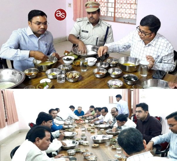 कलेक्टर और एसपी ने श्रमिक संगठन के पदाधिकारियों के साथ बोरेबासी खाकर श्रमिकों का किया सम्मान .. Kshiti Technologies कलेक्टर और एसपी ने श्रमिक संगठन के पदाधिकारियों के साथ बोरेबासी खाकर श्रमिकों का किया सम्मान .. Kshiti Technologies