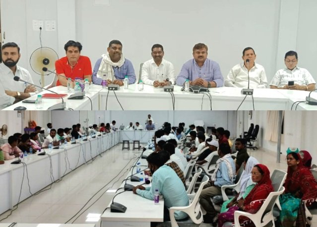 आधुनिक भारत स्व राजीव गांधी की देंन- अपर कलेक्टर वीरेंद्र लकड़ा .. Kshiti Technologies आधुनिक भारत स्व राजीव गांधी की देंन- अपर कलेक्टर वीरेंद्र लकड़ा .. Kshiti Technologies