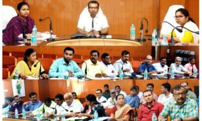 विद्यालय एवं महाविद्यालयों में छुटे हुये 17+ आयुवर्ग के छात्र-छात्राओं का निर्वाचक नामावलियों में पंजीयन के संबंध में जिले के महाविद्यालय के प्राचार्यो एवं विकासखण्ड शिक्षा अधिकारियों की बैठक संपन्न .. Kshiti Technologies