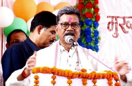 मितानिनों की समस्याओं के समाधान और सुविधाओं में वृद्धि के लिए होगी कोशिश - डॉ चरणदास महंत .. Kshiti Technologies मितानिनों की समस्याओं के समाधान और सुविधाओं में वृद्धि के लिए होगी कोशिश - डॉ चरणदास महंत .. Kshiti Technologies