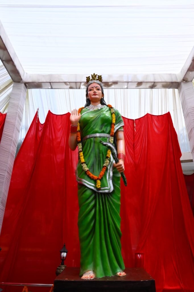 मुख्यमंत्री भूपेश बघेल ने जिला कार्यालय परिसर में राष्ट्रपिता महात्मा गांधी की प्रतिमा में पुष्प अर्पित करते हुए किया नमन .. Kshiti Technologies मुख्यमंत्री भूपेश बघेल ने जिला कार्यालय परिसर में राष्ट्रपिता महात्मा गांधी की प्रतिमा में पुष्प अर्पित करते हुए किया नमन .. Kshiti Technologies