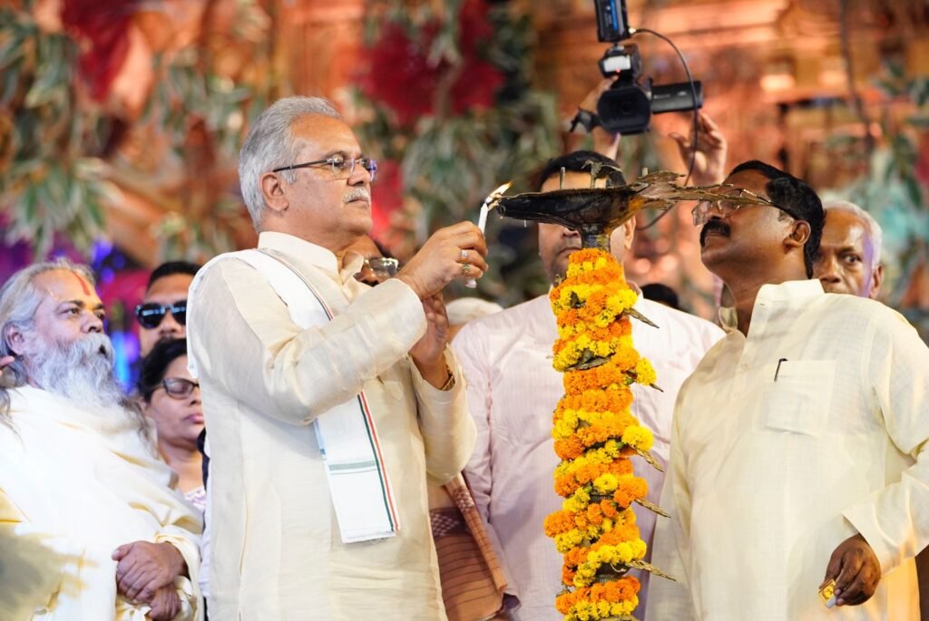 मर्यादा पुरूषोत्तम भगवान श्रीराम के चरित्र में छत्तीसगढ़ का भी अंश - मुख्यमंत्री श्री भूपेश बघेल .. Kshiti Technologies मर्यादा पुरूषोत्तम भगवान श्रीराम के चरित्र में छत्तीसगढ़ का भी अंश - मुख्यमंत्री श्री भूपेश बघेल .. Kshiti Technologies