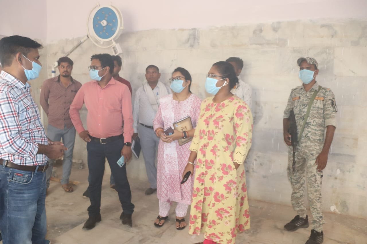 कलेक्टर ने विभिन्न स्वास्थ्य केंद्रों का किया औचक निरीक्षण .. Kshiti Technologies कलेक्टर ने विभिन्न स्वास्थ्य केंद्रों का किया औचक निरीक्षण .. Kshiti Technologies