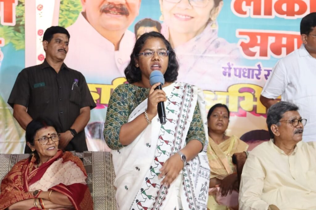 विधानसभा अध्यक्ष डॉ. चरणदास महंत ने अचानकपुर में 24 लाख रुपए से अधिक के तीन अतिरिक्त कक्ष निर्माण का किया लोकार्पण .. Kshiti Technologies विधानसभा अध्यक्ष डॉ. चरणदास महंत ने अचानकपुर में 24 लाख रुपए से अधिक के तीन अतिरिक्त कक्ष निर्माण का किया लोकार्पण .. Kshiti Technologies