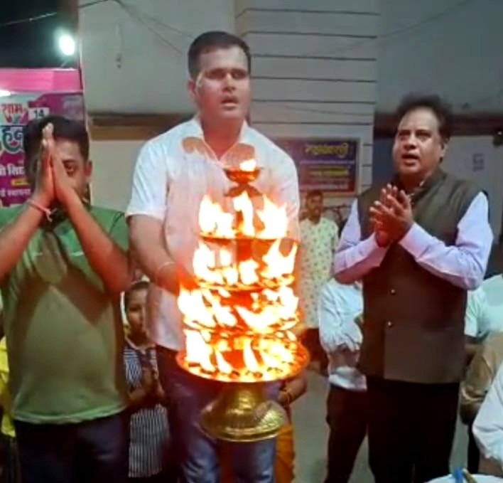 श्री सिद्ध हनुमान मंदिर सक्ती में तीसरे मंगलवार भी भव्य पूजन व महाआरती संपन्न .. Kshiti Technologies श्री सिद्ध हनुमान मंदिर सक्ती में तीसरे मंगलवार भी भव्य पूजन व महाआरती संपन्न .. Kshiti Technologies