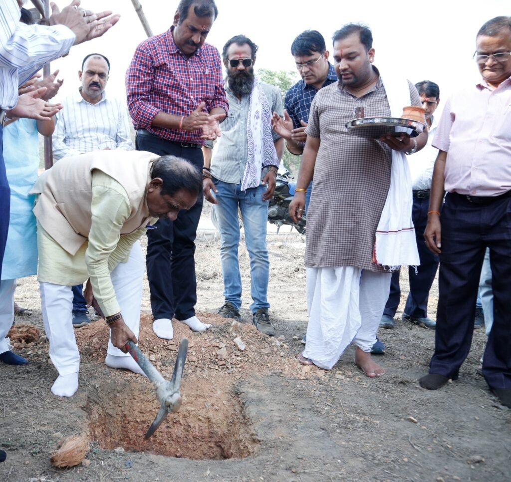 छत्तीसगढ़ सरकार किसानों के हित में कर रही लगातार काम-राज्य सहकारी बैंक के अध्यक्ष बैजनाथ चंद्राकर .. Kshiti Technologies छत्तीसगढ़ सरकार किसानों के हित में कर रही लगातार काम-राज्य सहकारी बैंक के अध्यक्ष बैजनाथ चंद्राकर .. Kshiti Technologies