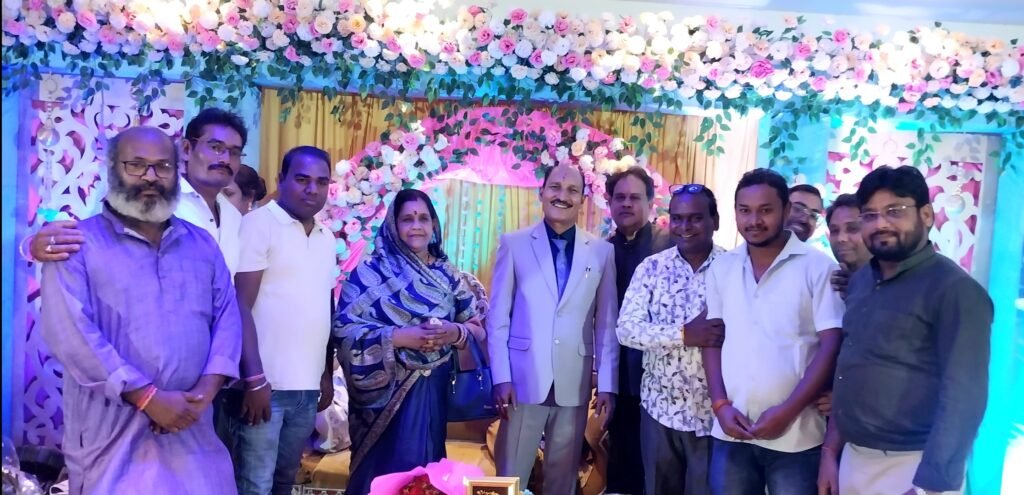 पंडित भोलाशंकर तिवारी के सेवानिवृति पर भव्य विदाई एवं अभिनंदन समारोह आयोजित .. Kshiti Technologies पंडित भोलाशंकर तिवारी के सेवानिवृति पर भव्य विदाई एवं अभिनंदन समारोह आयोजित .. Kshiti Technologies