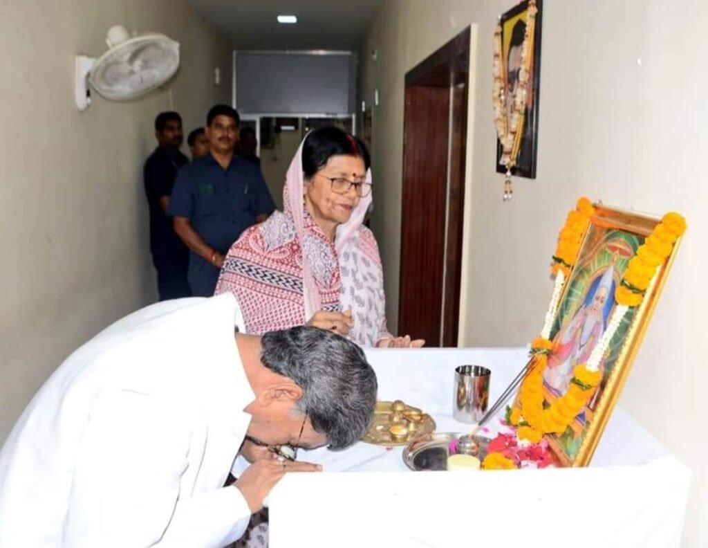 जाति न पूछो साधु की, पूछ लीजिये ज्ञान, मोल करो तलवार की पड़ी रहन दो म्यान .. Kshiti Technologies जाति न पूछो साधु की, पूछ लीजिये ज्ञान, मोल करो तलवार की पड़ी रहन दो म्यान .. Kshiti Technologies