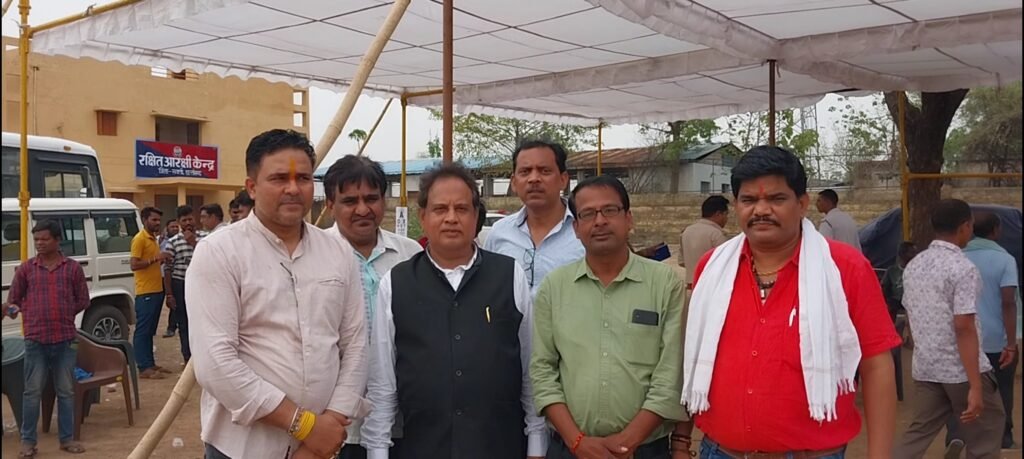 पुलिस लाइन सक्ती में स्कूल बसों के फिटनेस परीक्षण हेतु विशाल शिविर आयोजित .. Kshiti Technologies पुलिस लाइन सक्ती में स्कूल बसों के फिटनेस परीक्षण हेतु विशाल शिविर आयोजित .. Kshiti Technologies
