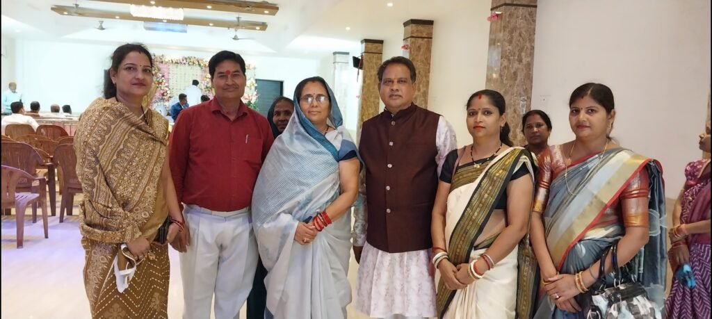 उच्च न्यायालय अधिवक्ता चितरंजय पटेल ने मनाया रजत जयंती साल गिरह .. Kshiti Technologies उच्च न्यायालय अधिवक्ता चितरंजय पटेल ने मनाया रजत जयंती साल गिरह .. Kshiti Technologies