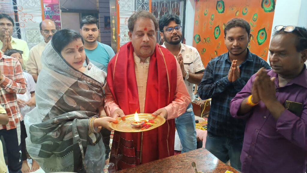 उच्च न्यायालय अधिवक्ता चितरंजय पटेल ने नगर के धर्म स्थलों में मनाया जन्मोत्सव .. Kshiti Technologies उच्च न्यायालय अधिवक्ता चितरंजय पटेल ने नगर के धर्म स्थलों में मनाया जन्मोत्सव .. Kshiti Technologies