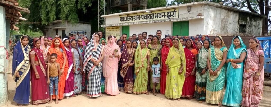 चंद्रपुर विधानसभा के ग्रामीण क्षेत्रों में संयोगिता युद्धवीर सिंह जूदेव के साथ रामकुमार गवेल एवं श्रीमती गीता गवेल का जनसंपर्क अभियान जारी .. Kshiti Technologies चंद्रपुर विधानसभा के ग्रामीण क्षेत्रों में संयोगिता युद्धवीर सिंह जूदेव के साथ रामकुमार गवेल एवं श्रीमती गीता गवेल का जनसंपर्क अभियान जारी .. Kshiti Technologies