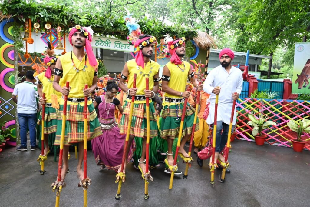 कृषि हितैषी योजनाओं ने लौटाया हरेली का उत्साह: मुख्यमंत्री श्री बघेल .. Kshiti Technologies कृषि हितैषी योजनाओं ने लौटाया हरेली का उत्साह: मुख्यमंत्री श्री बघेल .. Kshiti Technologies