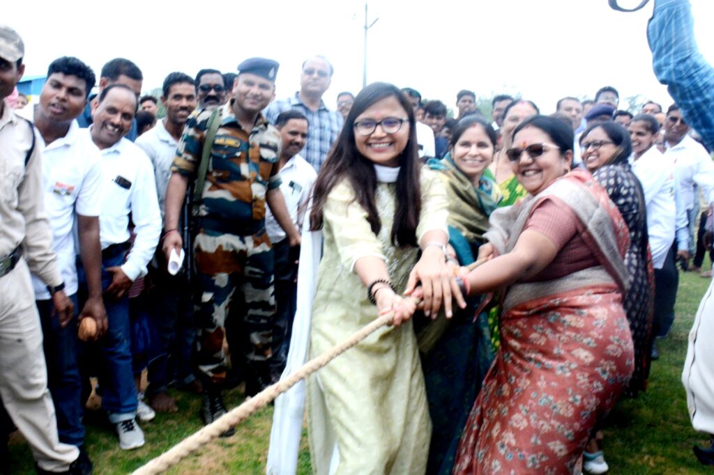 जिला स्तरीय हरेली तिहार उत्सव एवं छत्तीसगढ़िया ओलंपिक : अफरीद गौठान में हरेली तिहार और छत्तीसगढ़ी ओलंपिक खेलों का हुआ आयोजन .. Kshiti Technologies जिला स्तरीय हरेली तिहार उत्सव एवं छत्तीसगढ़िया ओलंपिक : अफरीद गौठान में हरेली तिहार और छत्तीसगढ़ी ओलंपिक खेलों का हुआ आयोजन .. Kshiti Technologies