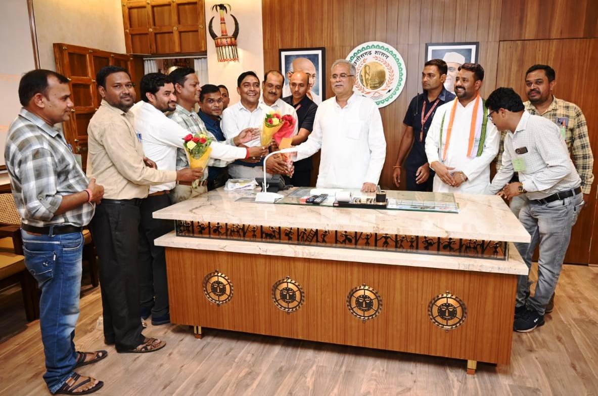 मुख्यमंत्री भूपेश बघेल का प्रदेश पंचायत सचिव संघ छत्तीसगढ़ ने जताया आभार .. Kshiti Technologies