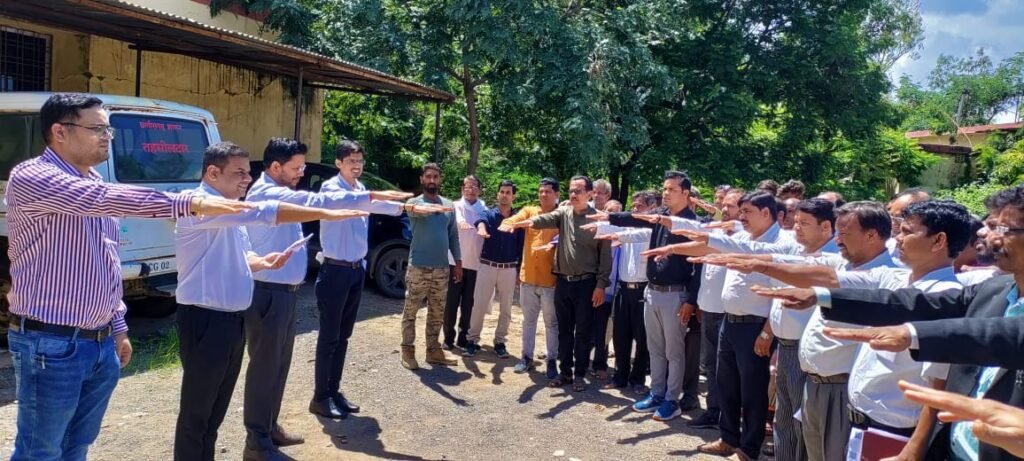 स्कूली छात्राओं ने बताया मताधिकार का महत्व .. Kshiti Technologies