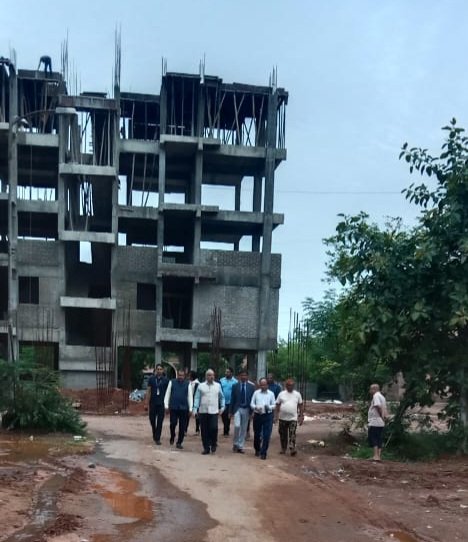 चीफ़ जस्टिस रमेश सिन्हा ने किया आवासीय कॉलोनियों का निरीक्षण .. Kshiti Technologies