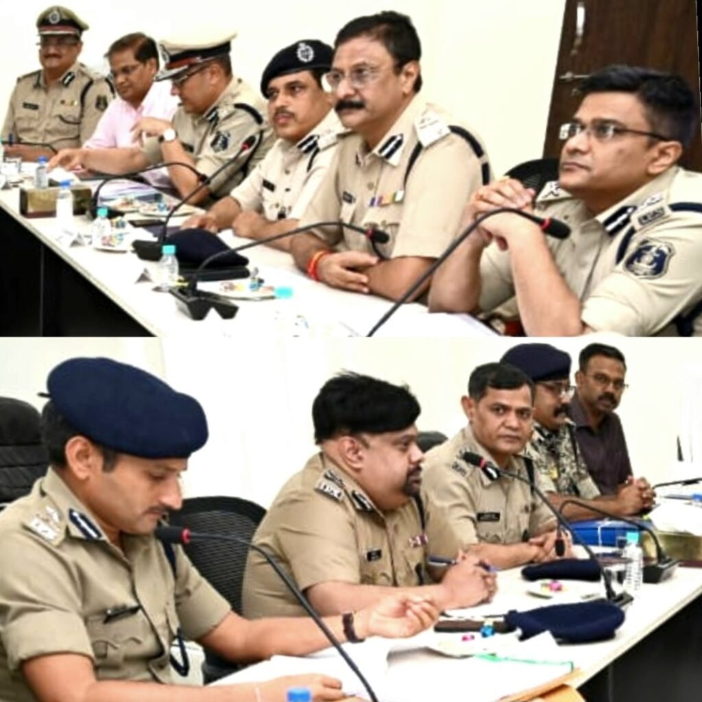 आदतन अपराधियों को जिला बदर, रासुका लगाने चलेगा अभियान .. Kshiti Technologies आदतन अपराधियों को जिला बदर, रासुका लगाने चलेगा अभियान .. Kshiti Technologies