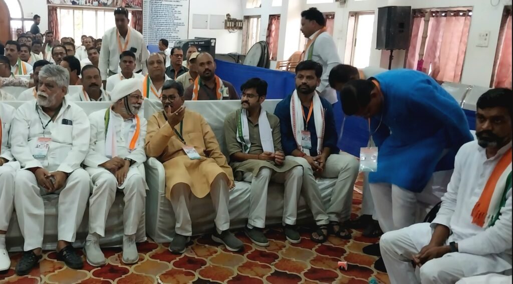 विधानसभा अध्यक्ष एवं सक्ती विधायक डॉ चरणदास महंत ने वनांचल क्षेत्र ग्राम सलियाभाठा में कोल्ड स्टोर का भूमि पूजन के दौरान सक्ती विधानसभा क्षेत्र के बुथ प्रशिक्षण में मुख्यमंत्री के साथ वर्चुअल रूप से जुड़कर प्रशिक्षण शिविर का किया शुभारंभ .. Kshiti Technologies विधानसभा अध्यक्ष एवं सक्ती विधायक डॉ चरणदास महंत ने वनांचल क्षेत्र ग्राम सलियाभाठा में कोल्ड स्टोर का भूमि पूजन के दौरान सक्ती विधानसभा क्षेत्र के बुथ प्रशिक्षण में मुख्यमंत्री के साथ वर्चुअल रूप से जुड़कर प्रशिक्षण शिविर का किया शुभारंभ .. Kshiti Technologies