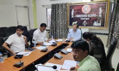 आवारा पशुओं को सड़क से दूर रखने जारी अभियान की कमिश्नर श्री कुंजाम ने की समीक्षा .. Kshiti Technologies