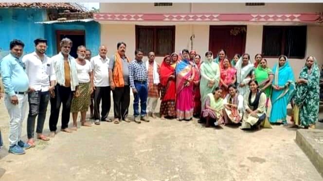 चंद्रपुर विधानसभा के ग्रामीण क्षेत्रों में संयोगिता युद्धवीर सिंह जूदेव के साथ रामकुमार गवेल एवं श्रीमती गीता गवेल का जनसंपर्क अभियान जारी .. Kshiti Technologies