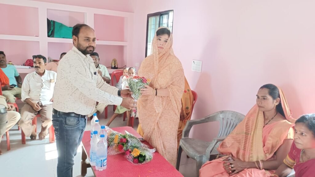 चंद्रपुर विधानसभा के ग्रामीण क्षेत्रों में संयोगिता युद्धवीर सिंह जूदेव के साथ रामकुमार एवं श्रीमती गीता का जनसंपर्क अभियान जारी .. Kshiti Technologies चंद्रपुर विधानसभा के ग्रामीण क्षेत्रों में संयोगिता युद्धवीर सिंह जूदेव के साथ रामकुमार एवं श्रीमती गीता का जनसंपर्क अभियान जारी .. Kshiti Technologies