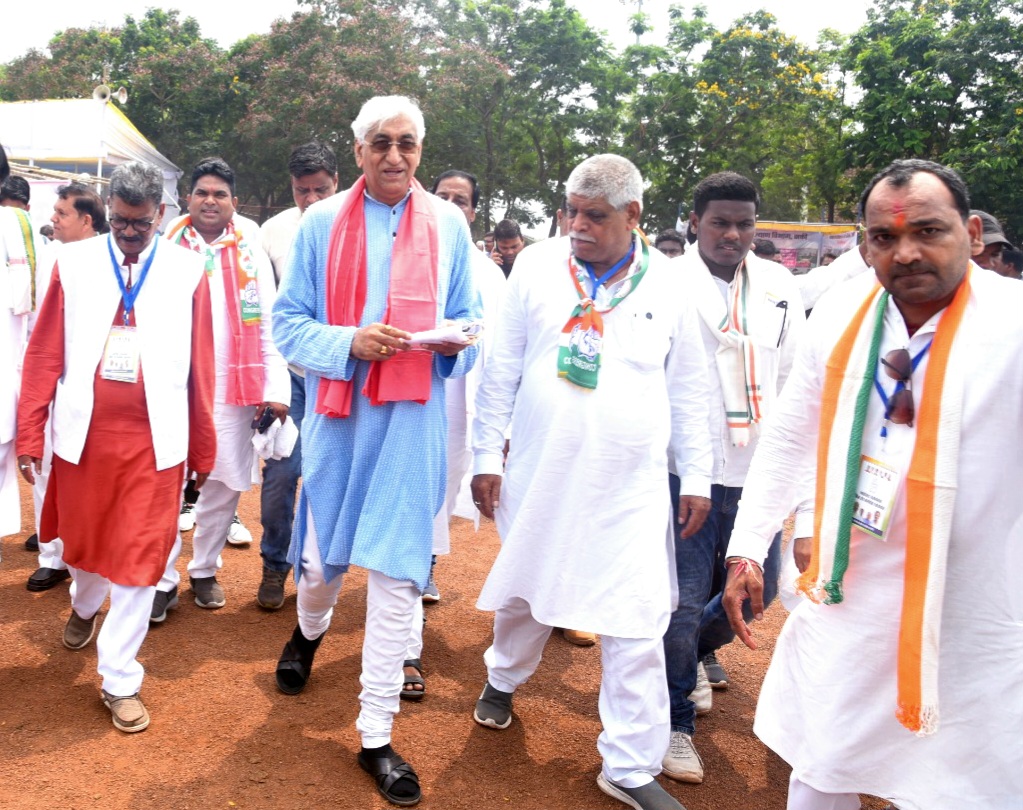 छत्तीसगढ़ के गौरव हैं डा चरणदास महंत जिन्होंने सक्ती सहित 3 जिला एवं 3 मेडिकल कालेज बनवाया - उप मुख्यमंत्री टीएस सिंहदेव .. Kshiti Technologies छत्तीसगढ़ के गौरव हैं डा चरणदास महंत जिन्होंने सक्ती सहित 3 जिला एवं 3 मेडिकल कालेज बनवाया - उप मुख्यमंत्री टीएस सिंहदेव .. Kshiti Technologies