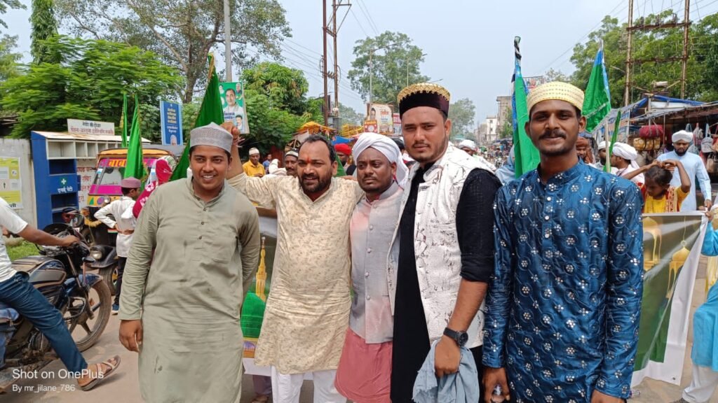 जश्न-ए-ईद मिलादुन्नबी पर जुलुस-ए-मोहम्मदी निकाली गई .. Kshiti Technologies जश्न-ए-ईद मिलादुन्नबी पर जुलुस-ए-मोहम्मदी निकाली गई .. Kshiti Technologies