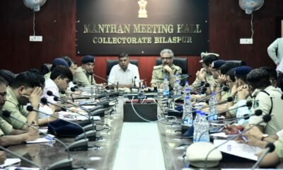 मुख्य सचिव एवं डीजीपी ने प्रशासन व पुलिस के वरिष्ठ अधिकारियों की बैठक लेकर प्रधानमंत्री नरेंद्र मोदी के प्रस्तावित कार्यक्रम के मद्देनजर सुरक्षा एवं अन्य तैयारियों की समीक्षा की .. Kshiti Technologies