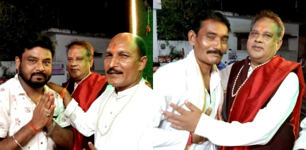 श्री सिद्ध हनुमान मंदिर में १६ वें मंगलवार की महाआरती में सेवानिवृत शिक्षकों के साथ आचार्य मनोज शर्मा हुए शामिल .. Kshiti Technologies श्री सिद्ध हनुमान मंदिर में १६ वें मंगलवार की महाआरती में सेवानिवृत शिक्षकों के साथ आचार्य मनोज शर्मा हुए शामिल .. Kshiti Technologies