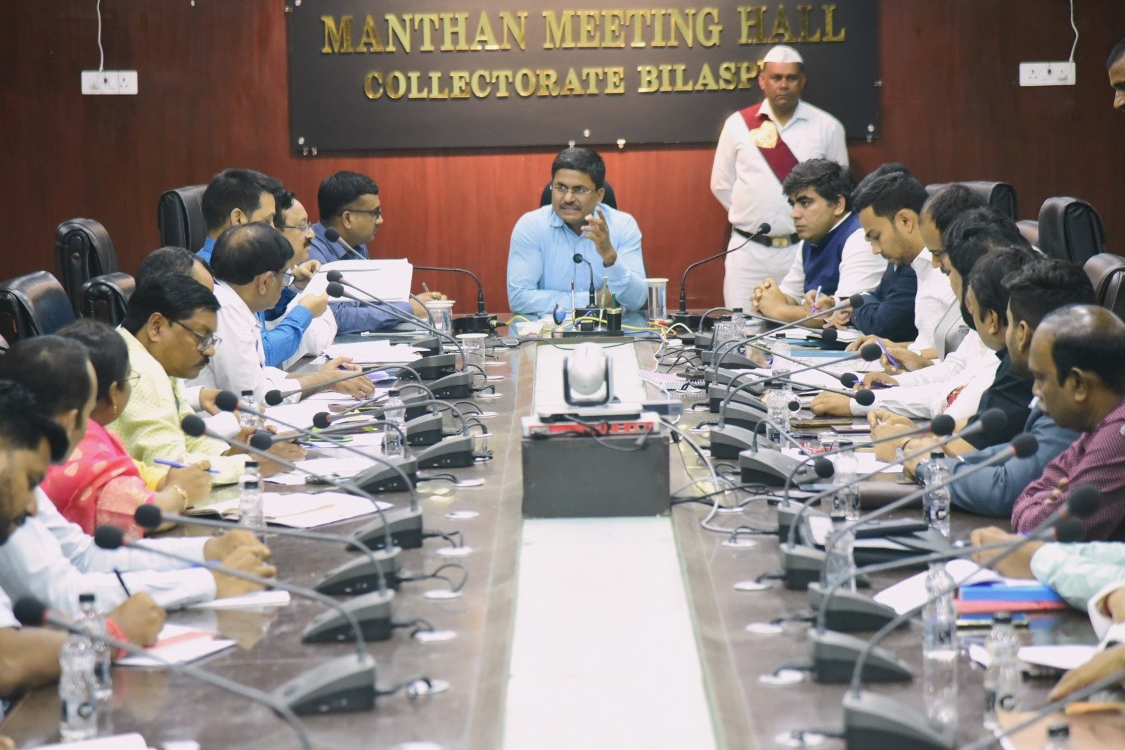 कलेक्टर एवं जिला निर्वाचन अधिकारी ने रिटर्निंग अफसर एवं नोडल अधिकारियों की बैठक लेकर की चुनाव तैयारियों की समीक्षा .. Kshiti Technologies कलेक्टर एवं जिला निर्वाचन अधिकारी ने रिटर्निंग अफसर एवं नोडल अधिकारियों की बैठक लेकर की चुनाव तैयारियों की समीक्षा .. Kshiti Technologies