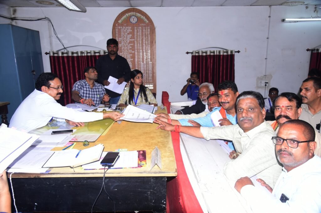 विधानसभा निर्वाचन-2023 - पांचवे दिन आज 23 उम्मीदवारों ने दाखिल किया नामांकन .. Kshiti Technologies विधानसभा निर्वाचन-2023 - पांचवे दिन आज 23 उम्मीदवारों ने दाखिल किया नामांकन .. Kshiti Technologies