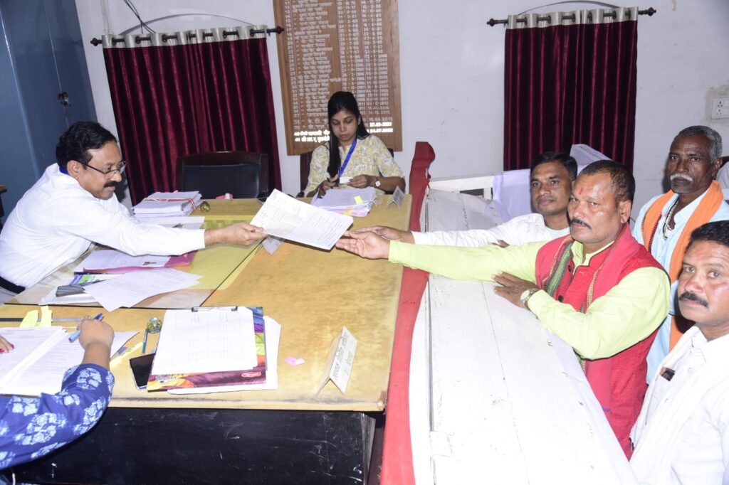 विधानसभा निर्वाचन-2023 - पांचवे दिन आज 23 उम्मीदवारों ने दाखिल किया नामांकन .. Kshiti Technologies विधानसभा निर्वाचन-2023 - पांचवे दिन आज 23 उम्मीदवारों ने दाखिल किया नामांकन .. Kshiti Technologies