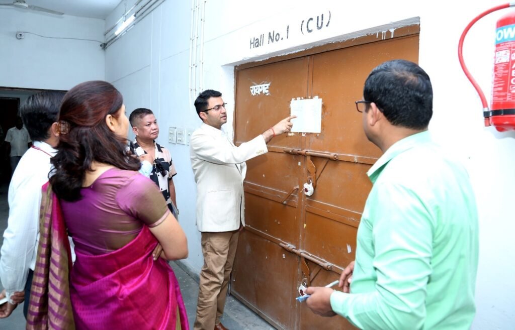 विधानसभा आम निर्वाचन-2023 - चारों विधान सभाओं के लिए नियुक्त जनरल ऑब्जर्वर पहुंचे रायगढ़ .. Kshiti Technologies विधानसभा आम निर्वाचन-2023 - चारों विधान सभाओं के लिए नियुक्त जनरल ऑब्जर्वर पहुंचे रायगढ़ .. Kshiti Technologies