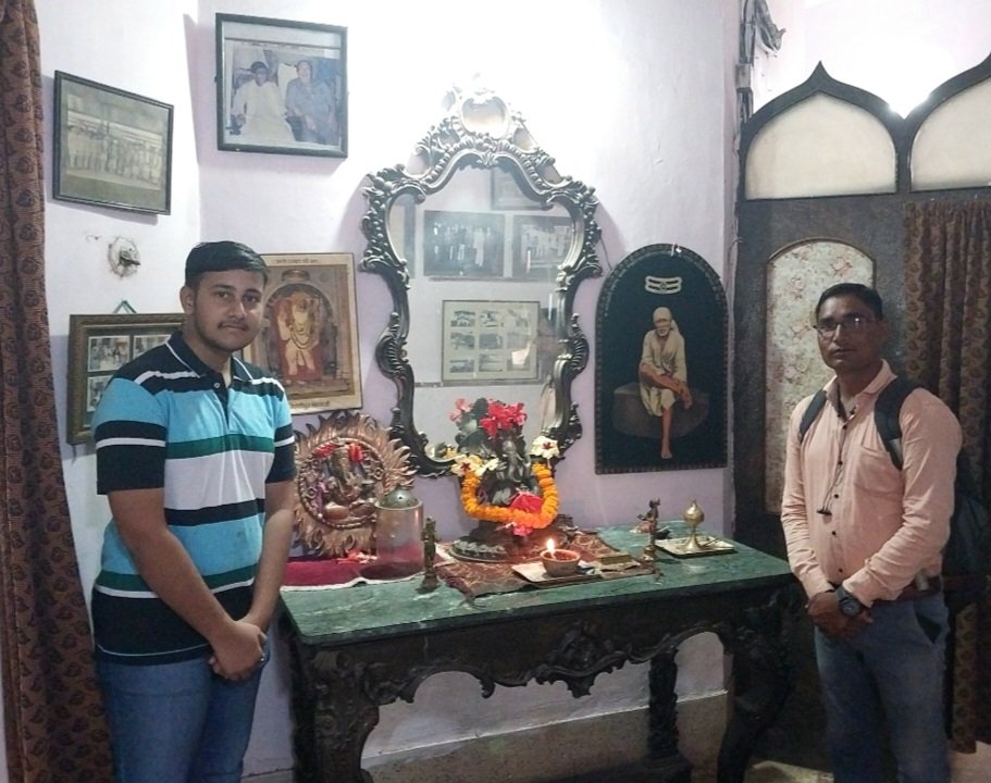 राजमहल सक्ती में राजा सुरेंद्र बहादुर सिंह का 82वा जन्मोत्सव धूमधाम से मनाया सुबह से ही बधाई देने लोगों का लगा तांता .. Kshiti Technologies राजमहल सक्ती में राजा सुरेंद्र बहादुर सिंह का 82वा जन्मोत्सव धूमधाम से मनाया सुबह से ही बधाई देने लोगों का लगा तांता .. Kshiti Technologies