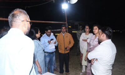 कलेक्टर एवं जिला निर्वाचन अधिकारी डॉ. फरिहा आलम सिद्दीकी ने मतदान दलों के लिए वाहन व्यवस्था का लिया जायजा .. Kshiti Technologies