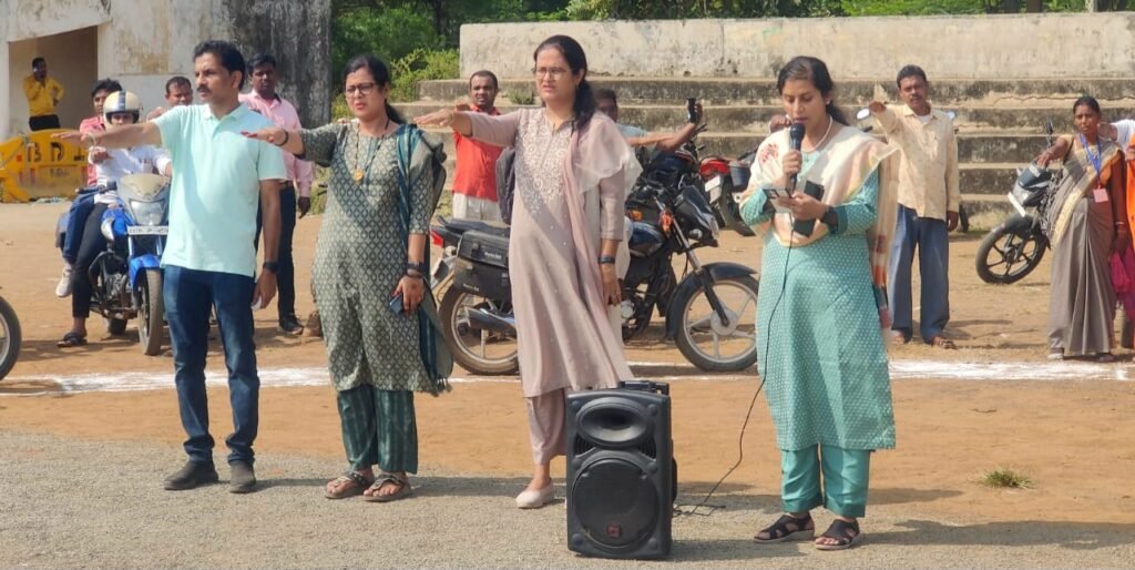 कलेक्टर डॉ. फरिहा आलम सिद्दीकी ने स्कूटी चलाकर बाईक रैली से मतदाता जागरूकता का संदेश दिया .. Kshiti Technologies कलेक्टर डॉ. फरिहा आलम सिद्दीकी ने स्कूटी चलाकर बाईक रैली से मतदाता जागरूकता का संदेश दिया .. Kshiti Technologies