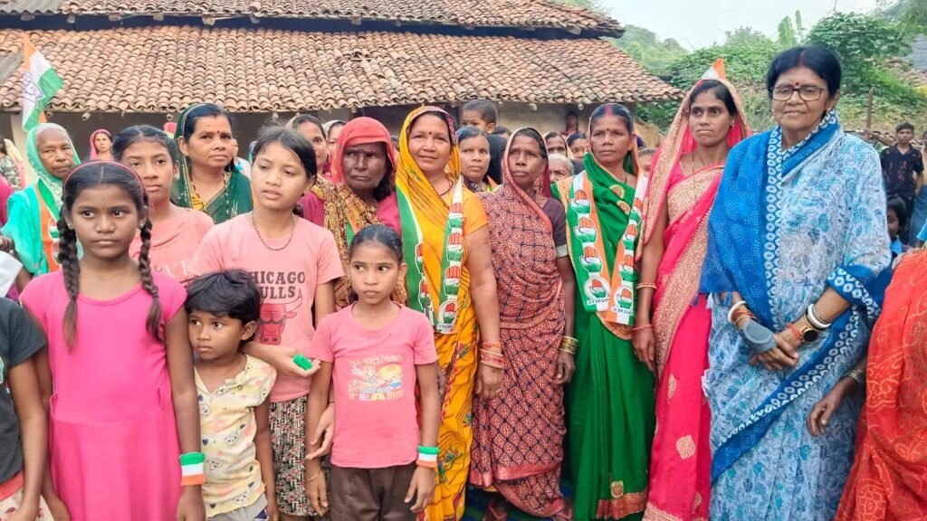 भाजपा को बड़ा झटका नंदेली में भुरू रात्रे अपने सैकड़ो समर्थकों के साथ भाजपा का दामन छोड़कर कोरबा सांसद ज्योत्सना महंत की उपस्थिति में कांग्रेस का दामन थामा .. Kshiti Technologies भाजपा को बड़ा झटका नंदेली में भुरू रात्रे अपने सैकड़ो समर्थकों के साथ भाजपा का दामन छोड़कर कोरबा सांसद ज्योत्सना महंत की उपस्थिति में कांग्रेस का दामन थामा .. Kshiti Technologies
