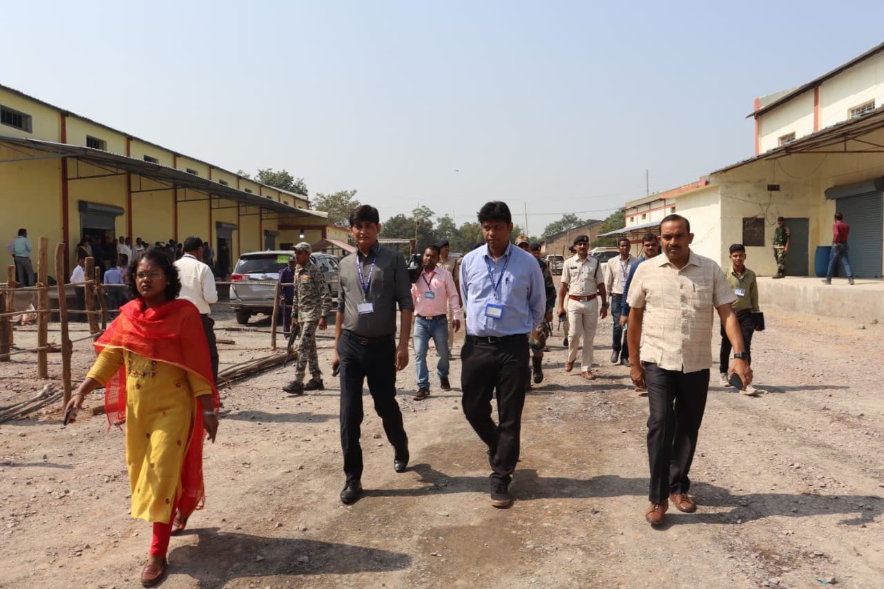 विधानसभा निर्वाचन 2023 - सामान्य प्रेक्षक, पुलिस प्रेक्षक, कलेक्टर एवं जिला निर्वाचन अधिकारी ने कमीशनिंग कार्य का किया निरीक्षण .. Kshiti Technologies विधानसभा निर्वाचन 2023 - सामान्य प्रेक्षक, पुलिस प्रेक्षक, कलेक्टर एवं जिला निर्वाचन अधिकारी ने कमीशनिंग कार्य का किया निरीक्षण .. Kshiti Technologies